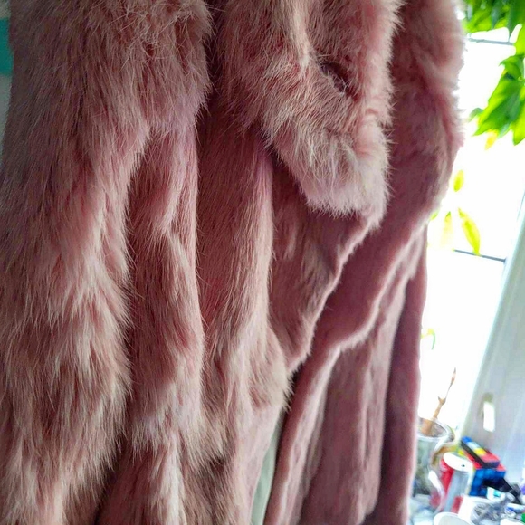 100% Genuine Rabbit Fur Coat - Picture 8 of 8